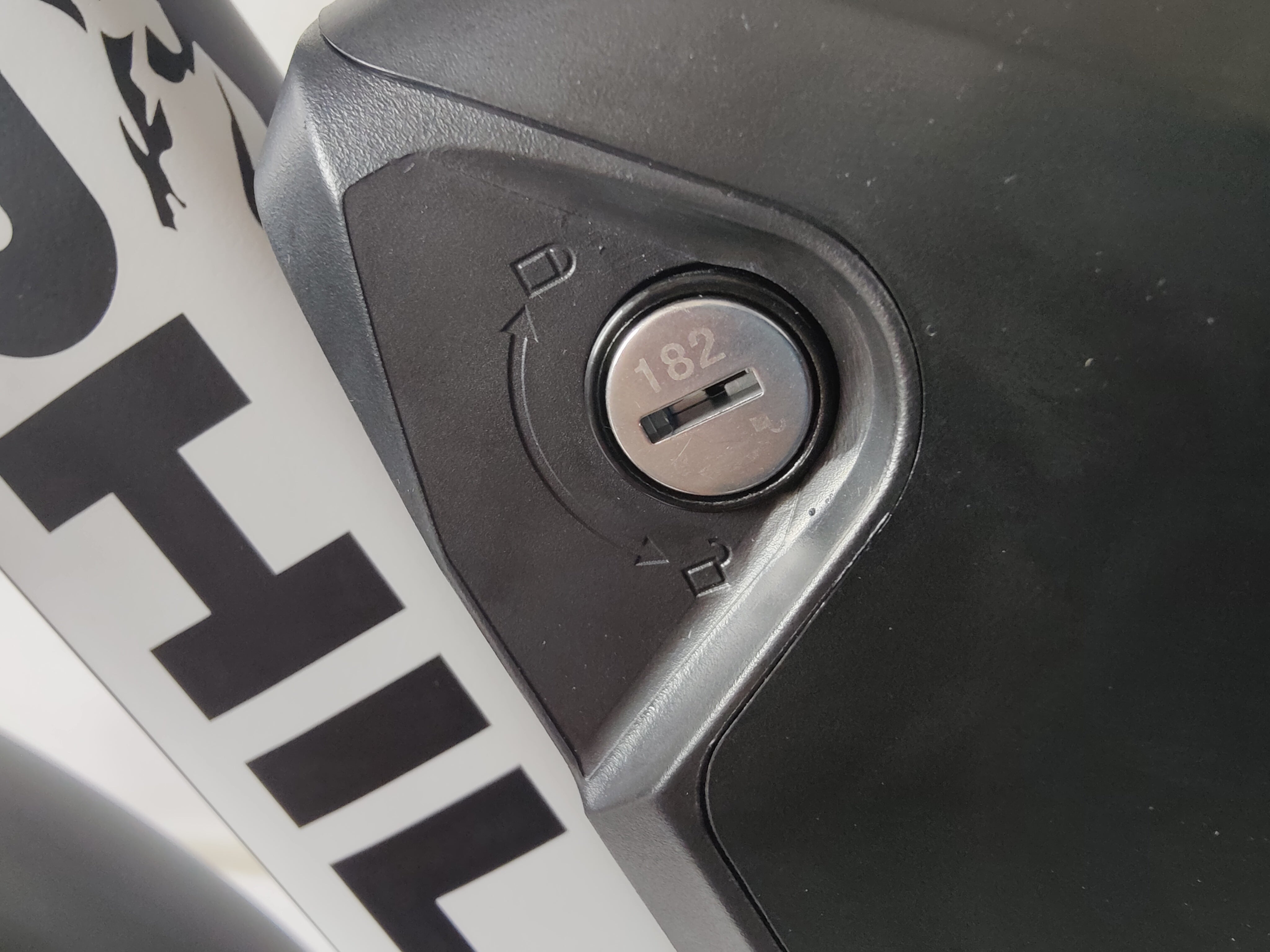 Electric Bike Battery Key ( battery key code is required） – PHILODO BIKES